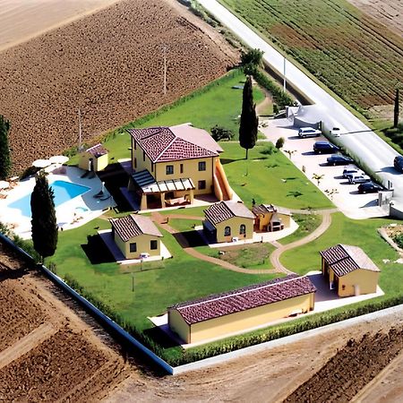 الشقق الفندقية كامبيليا ماريتيمافي  Podere Tre Cipressi المظهر الخارجي الصورة